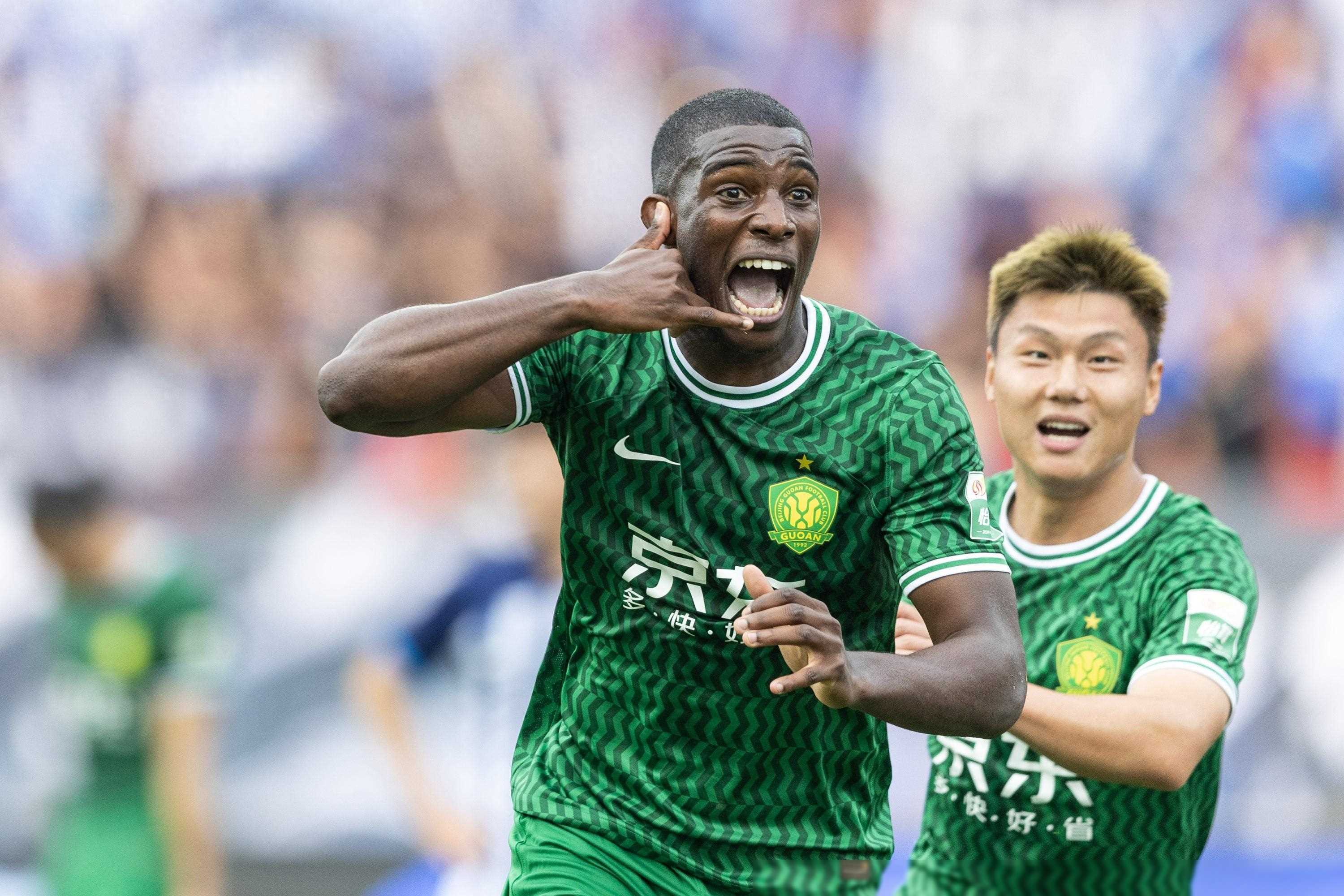 开云平台-克里夫兰骑士迎荷甲关键赛；关键时刻刷新队史纪录；话题不断；临场指挥获称赞的简单介绍