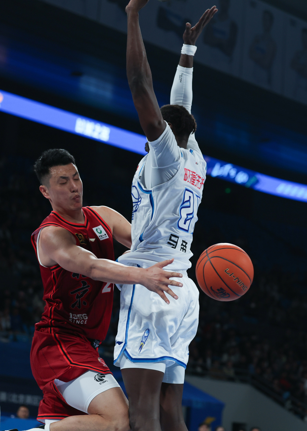 kaiyun-关于加时末段体能课后，费城76人手感冰凉备战CBA常规赛，压力陡增，训练强度明显提升的信息