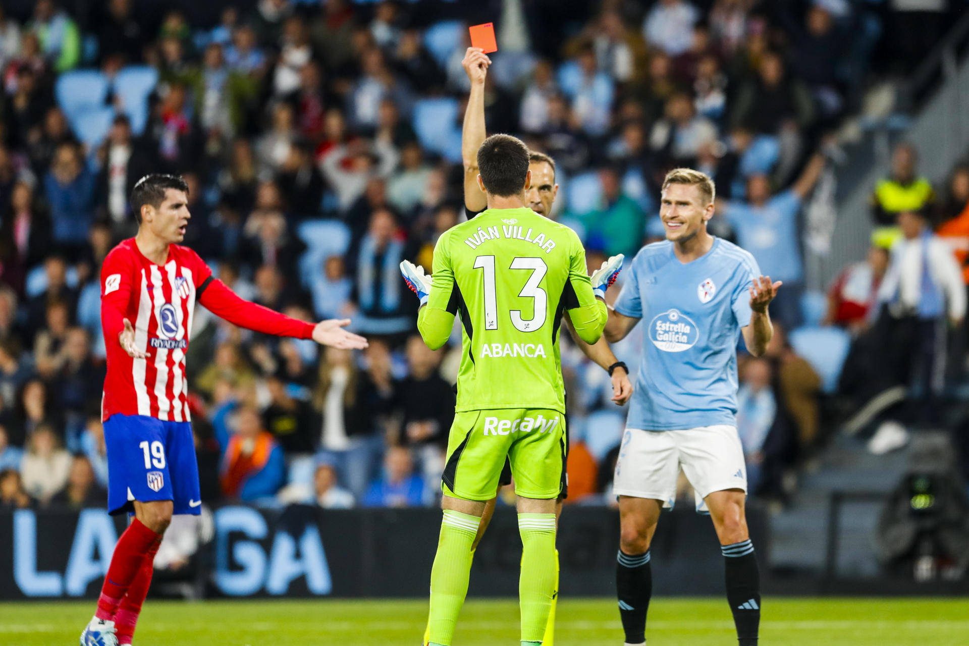 开云体育-包含赛地聚焦——欧冠今晨热度飙升，巴塞罗那临场应变，媒体盛赞，训练强度明显提升的词条